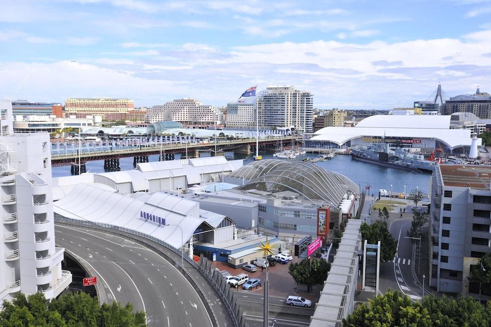 Metro Apartments On Darling Harbour Sídney Exterior foto